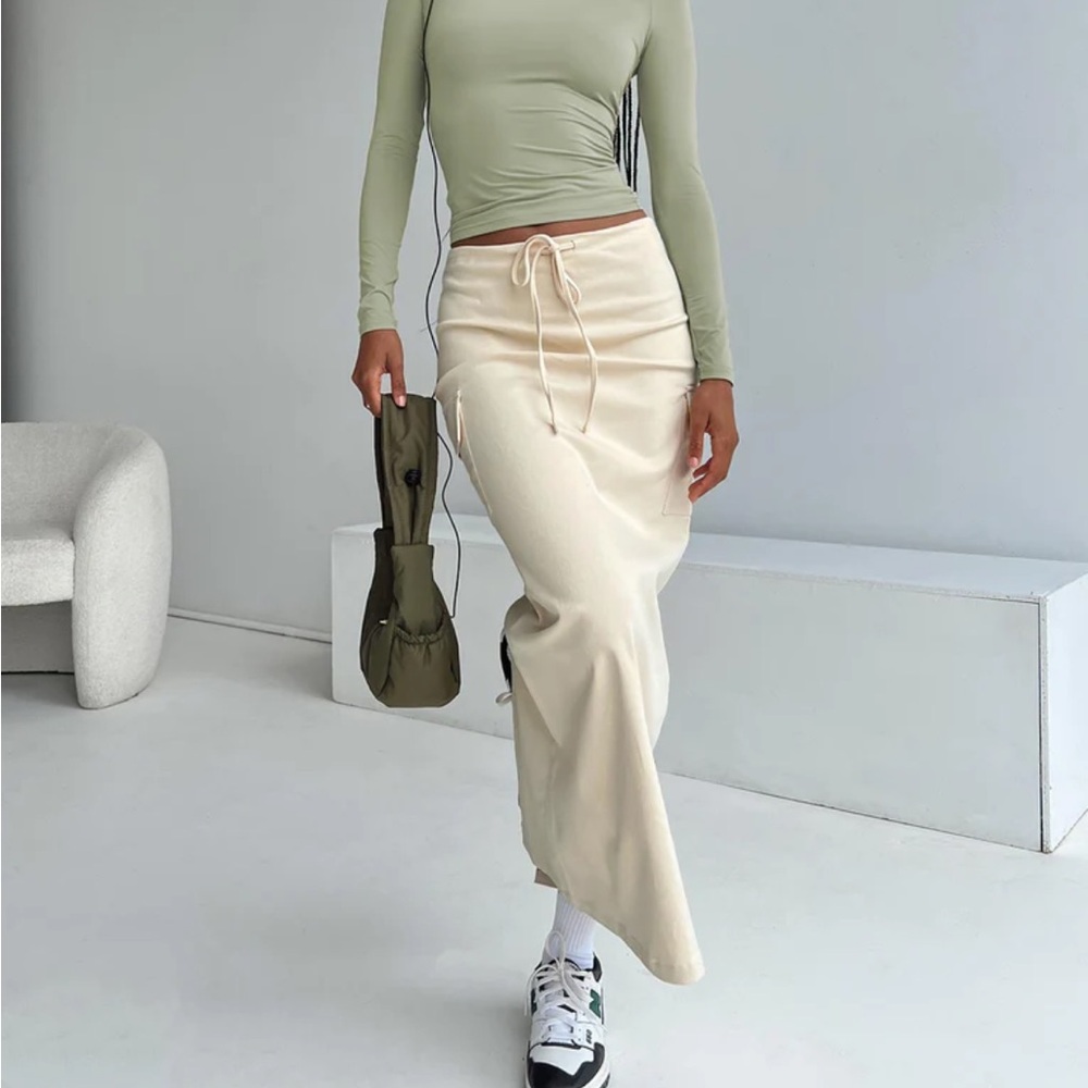 Princess Polly MY GIRL MAXI SKIRT BEIGE